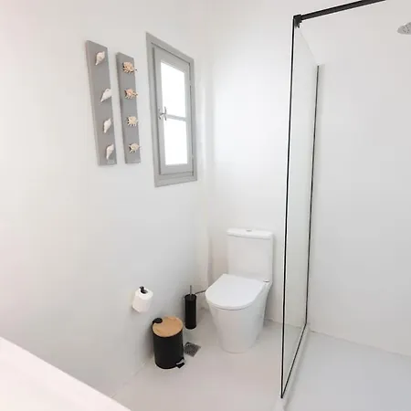 Swell S7 New 2 Bd Flat In Naousa (Paros)