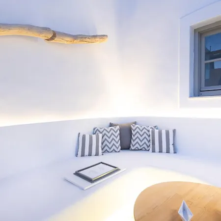 Swell S7 New 2 Bd Flat In Naousa (Paros)